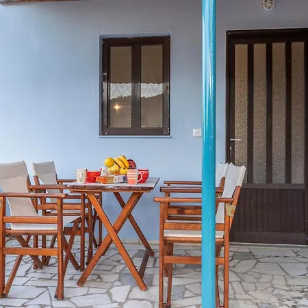 Apartment Sunny Summer Retreat - Perfect Location